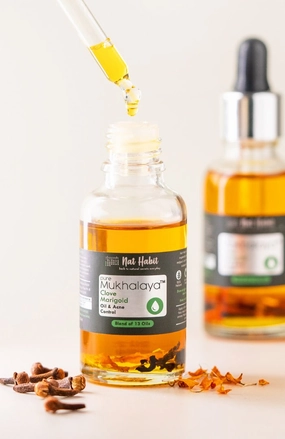 <strong>Pure Clove Marigold Mukhalaya 30ml</strong> <br><i>Oil & Acne Control</i>