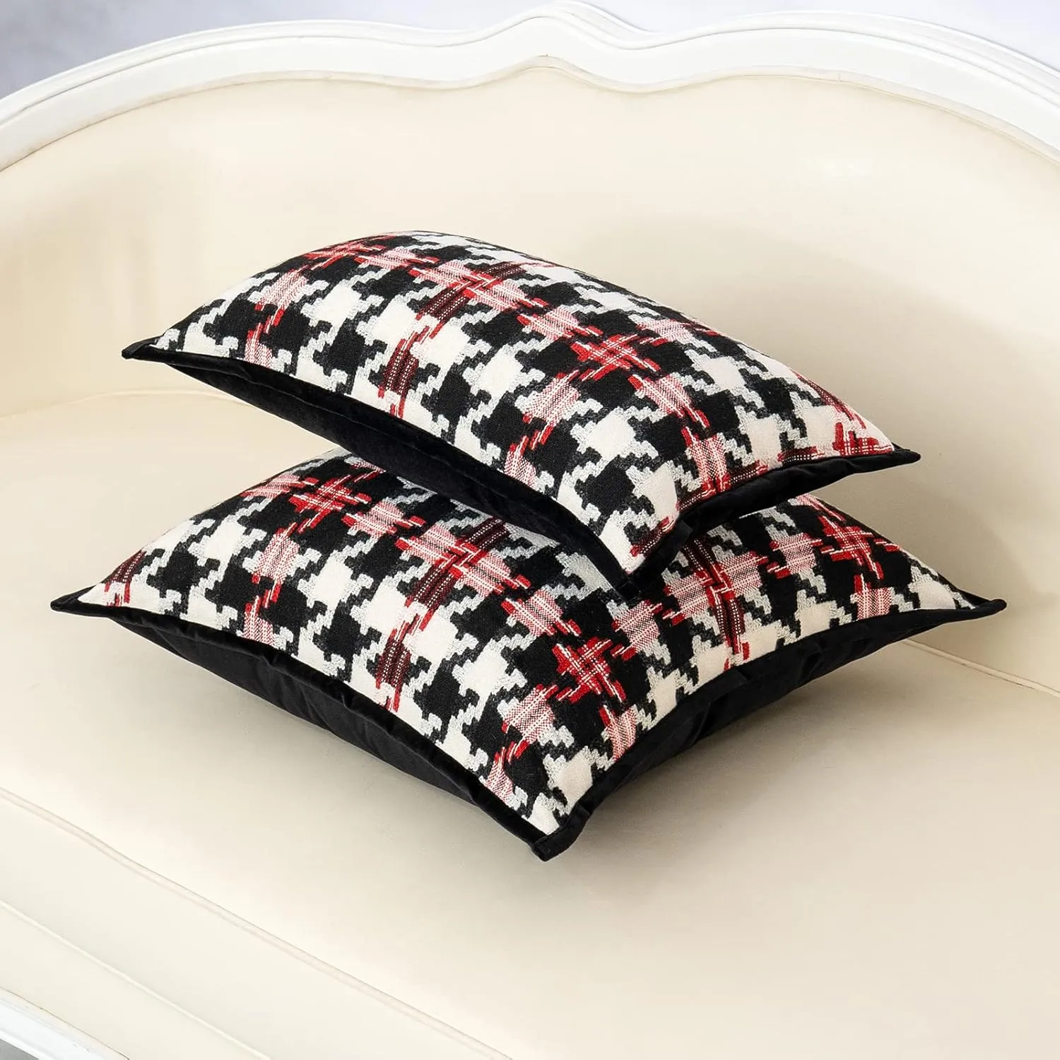 Alerfa 18 x 18 Inch Red Off White Black Houndstooth Cushion Case Luxury Modern Cotton Velvet Square Throw Pillow Cover Decorative Pillow for Couch Sofa Living Room Bedroom Car 45 x 45cm