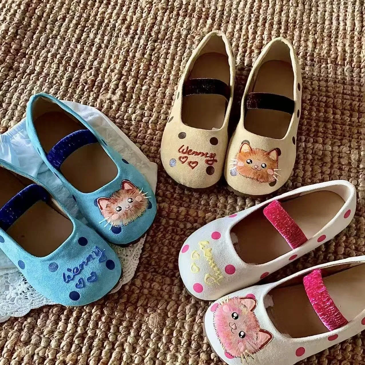 BB BEROBELLO Cute Cat Design Ballet Flats, Polka Dot Pattern Mary Jane Shoes, Velvet Strap, 3 Colors Available