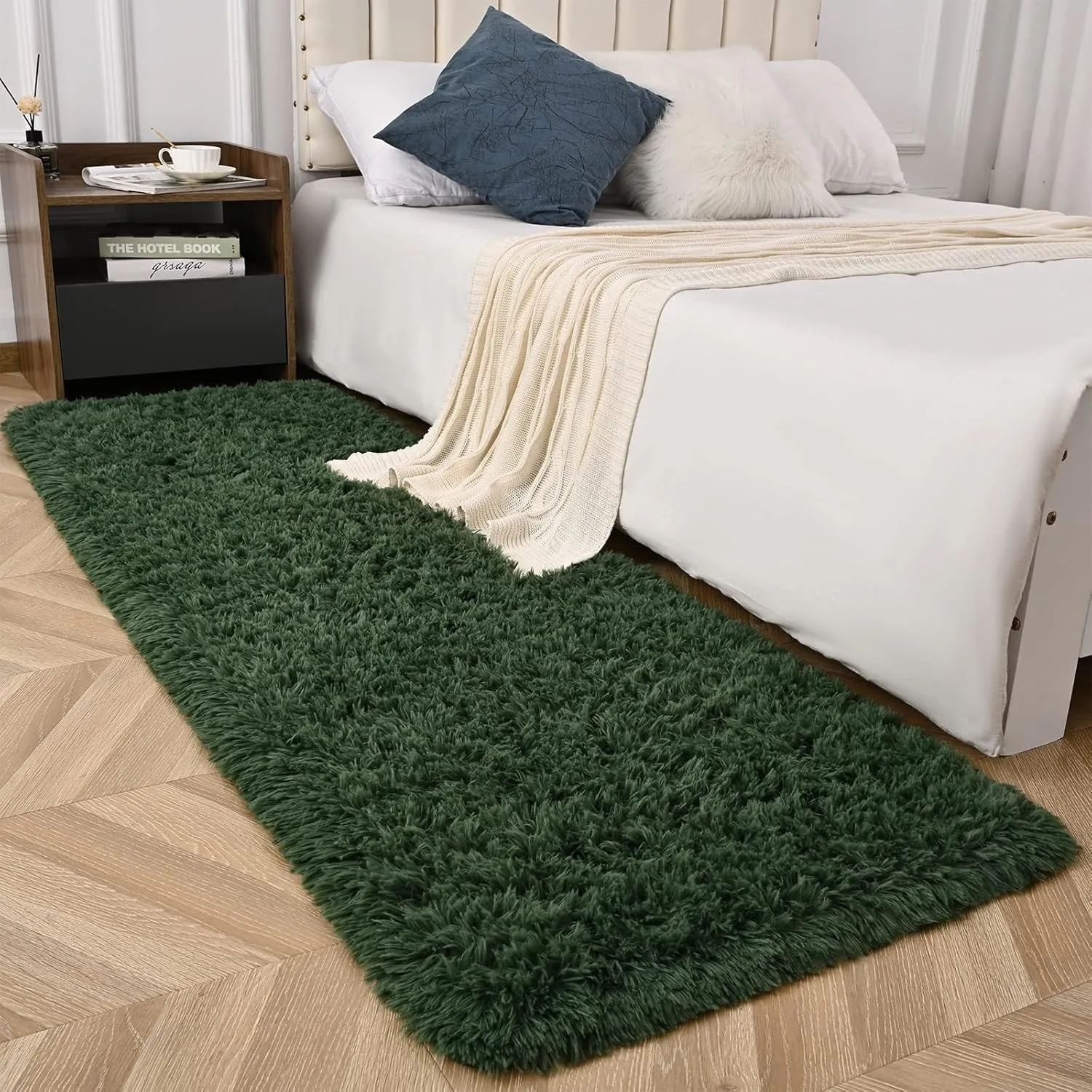 Deep Green Red Runner Area Rugs for Bedroom Living Room, 2x6 Feet Fluffy Bedside Rugs, Soft Shaggy Carpet Rug for Kids Room Nursery, Furry Rugs for Girls Boys Dorm Room Home Decor