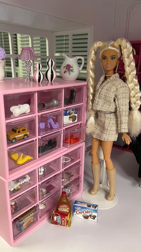 Eledoll 1:6 Dollhouse Furniture for 12 inch Fashion Doll or Collectible Miniatures Drawer Storage Organizer Doll Clothes Storage Plastic Pink