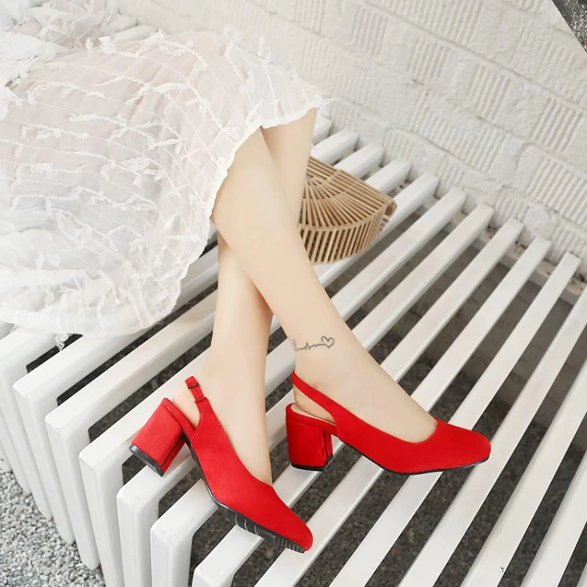 Hello Shero Comfortable Block Heel Slingback Pumps for Women Low Heel Closed Square Toe Sandals Suede Dress Shoes Classic Trendy Party Event Prom Church Daily Wear