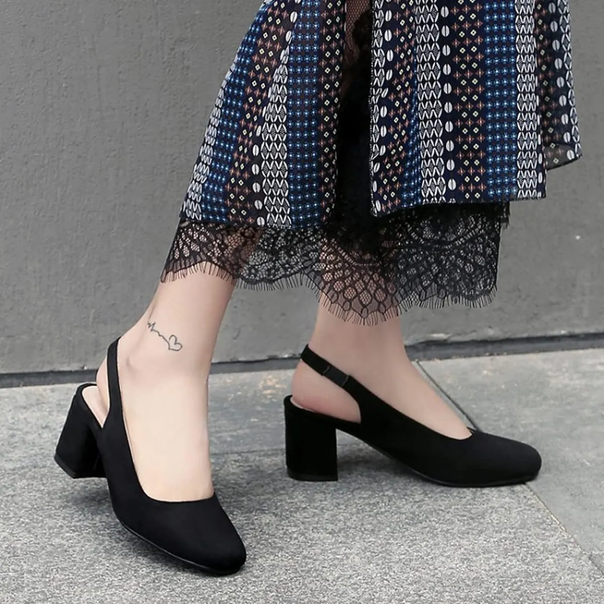 Hello Shero Comfortable Block Heel Slingback Pumps for Women Low Heel Closed Square Toe Sandals Suede Dress Shoes Classic Trendy Party Event Prom Church Daily Wear