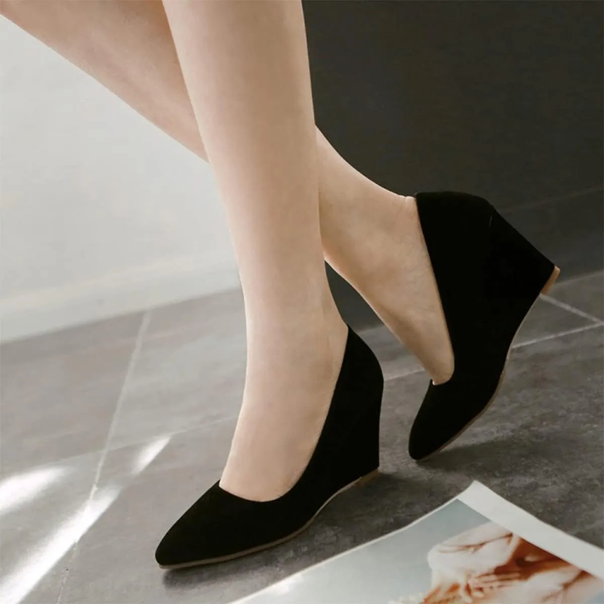 Hello Shero Heeled Wedges for Women Almond Round Toe High Heel Pumps Classic Slip-on Suede Leather Dress Shoes