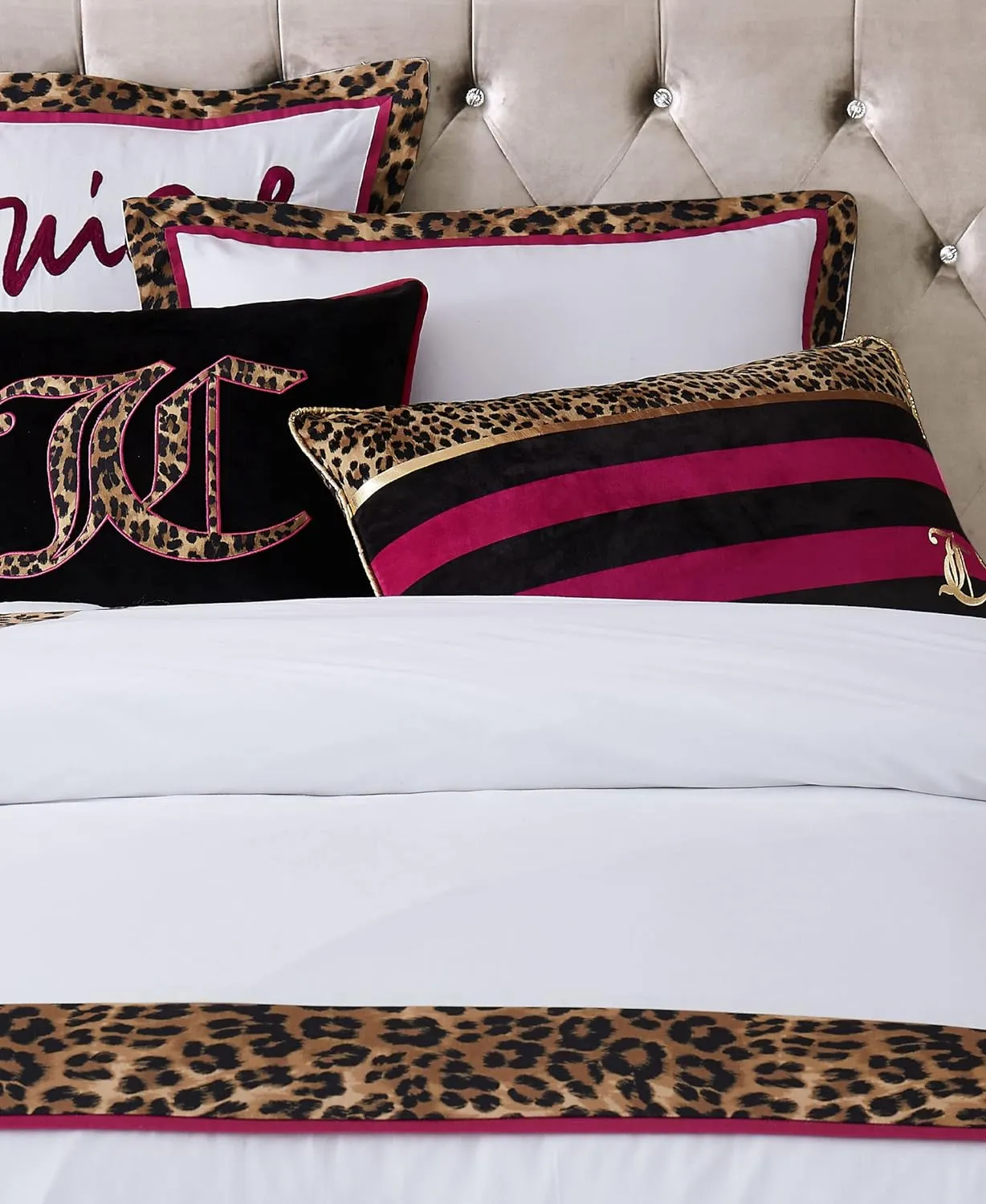 Juicy Couture Regent Leopard Bedding Set - Queen – Cheetah Print Border - White Cotton Satin 3 Piece Set Includes (1) 90 x 92” Comforter and (2) 20" x 26" 2.5” Flange Shams