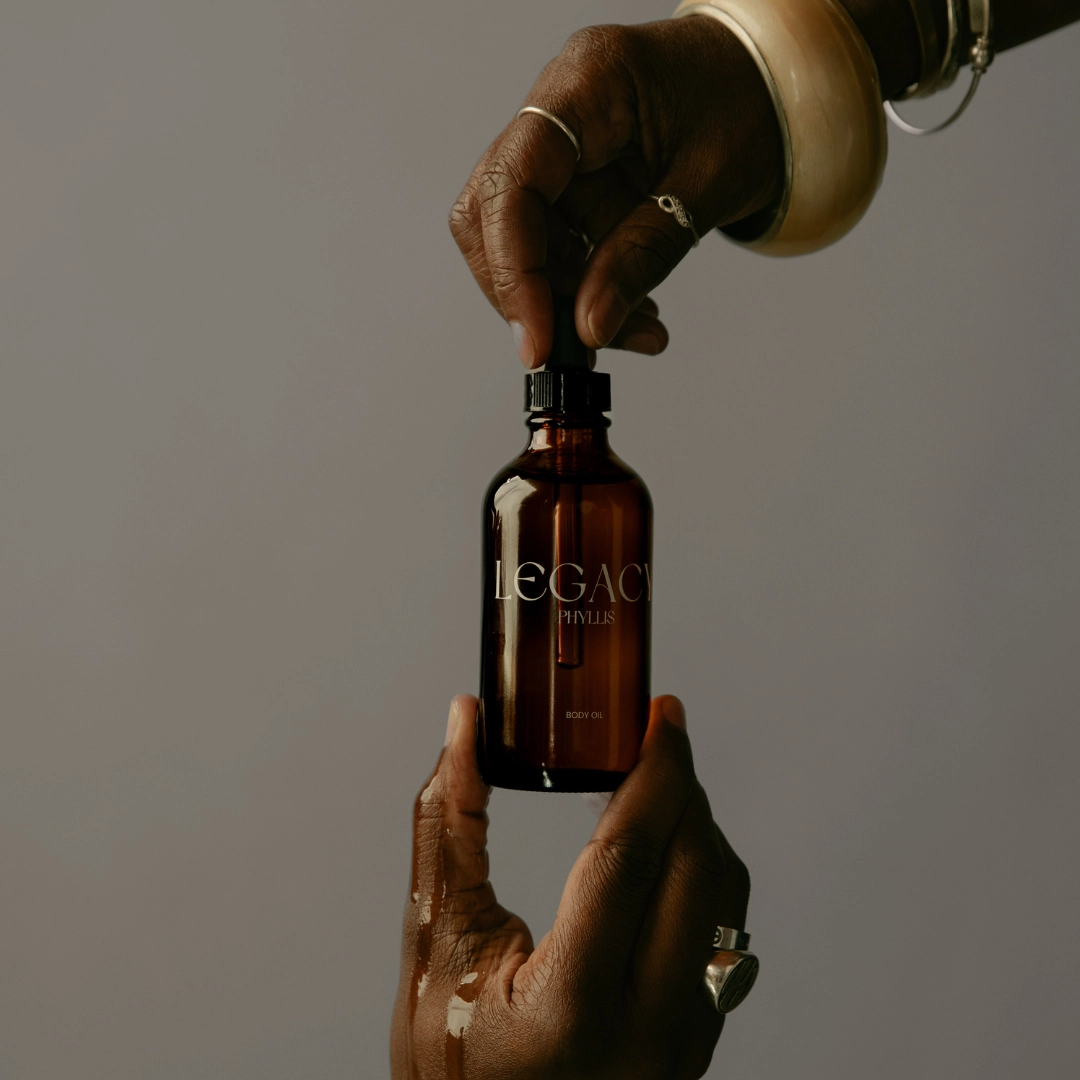 Legacy Phyllis, the body oil