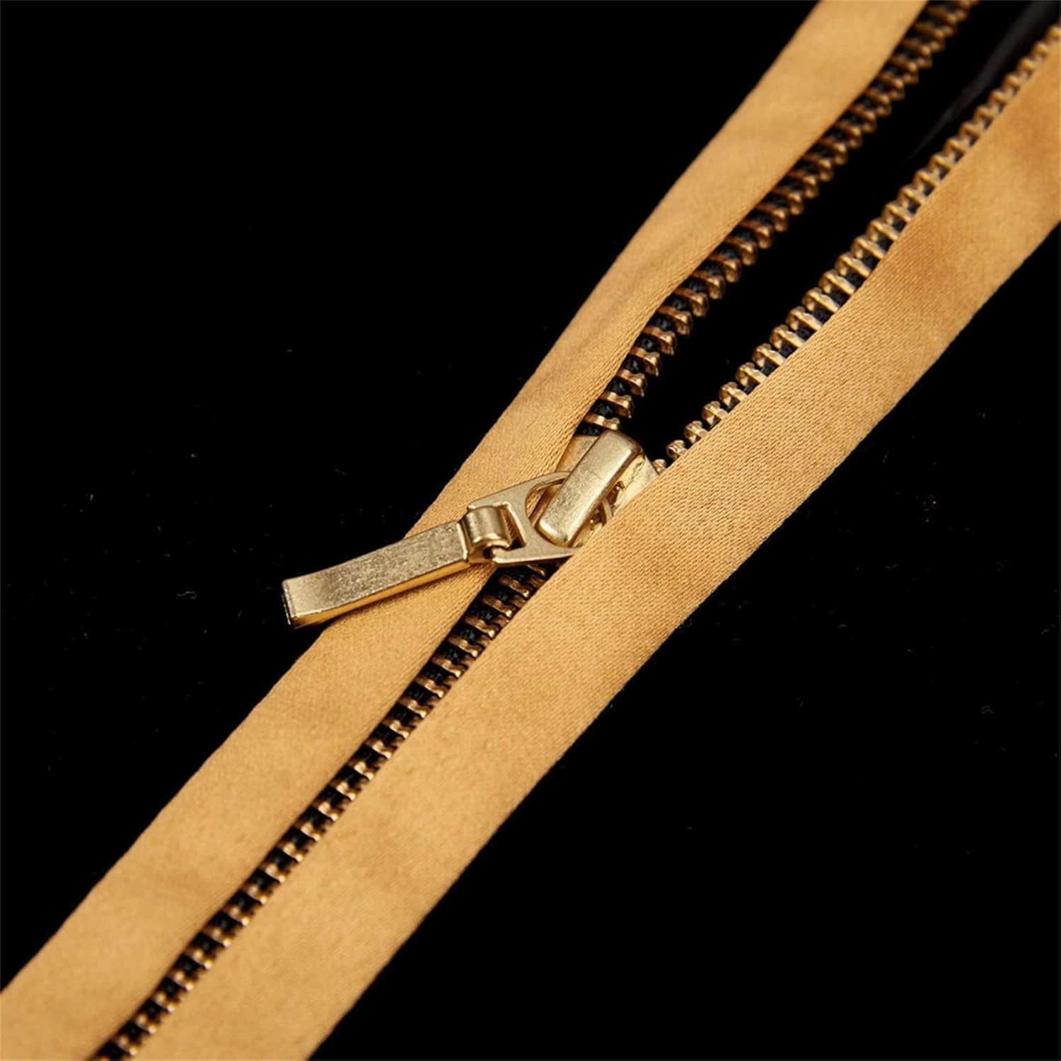 Men's Stylish Prince Velvet Blazer Slim Fit Gold Embroidery Jacket Suit Court Uniform Costume Tux Dress Suits
