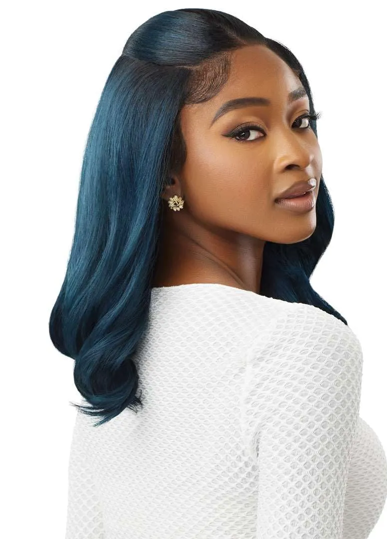 Outre Lace Front Wig - Perfect Hair Line 13X4 - Malibu (RED VELVET)