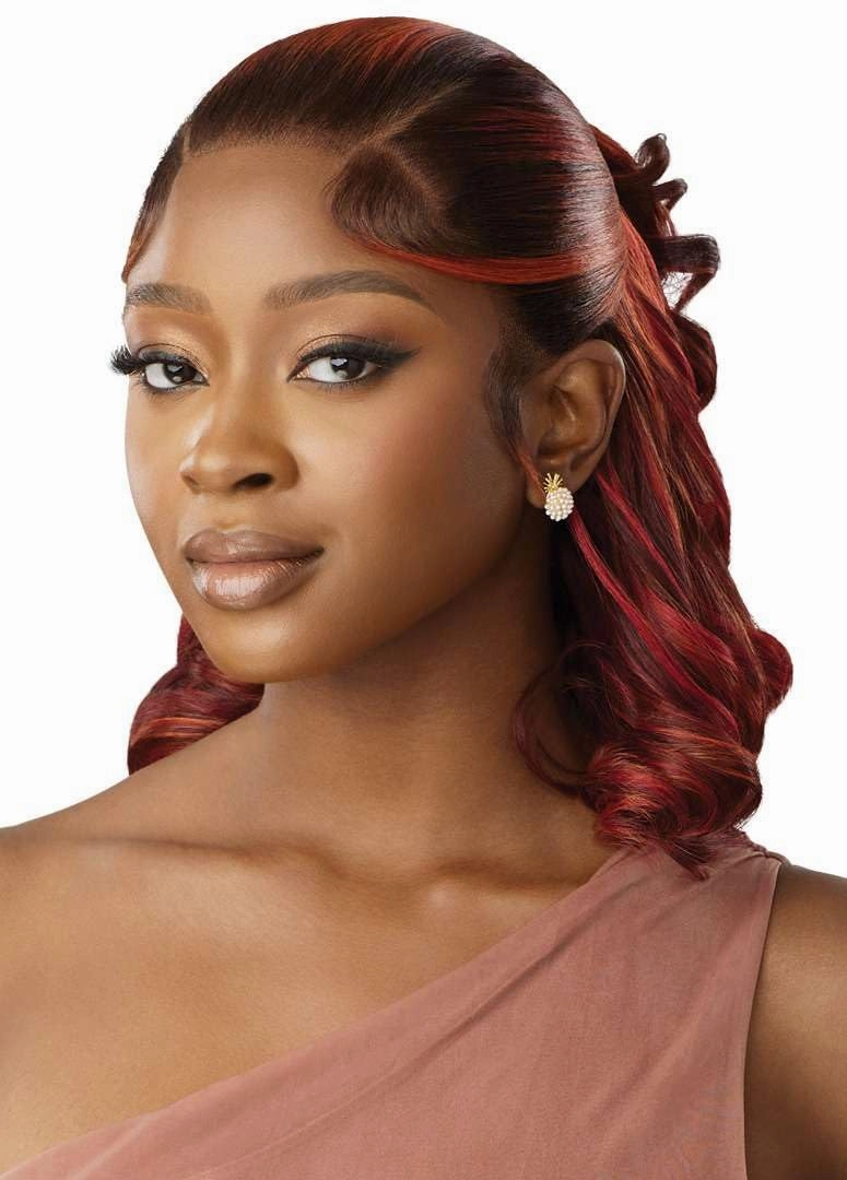 Outre Lace Front Wig - Perfect Hair Line 13X4 - Alora (DRFF RED VELVET)