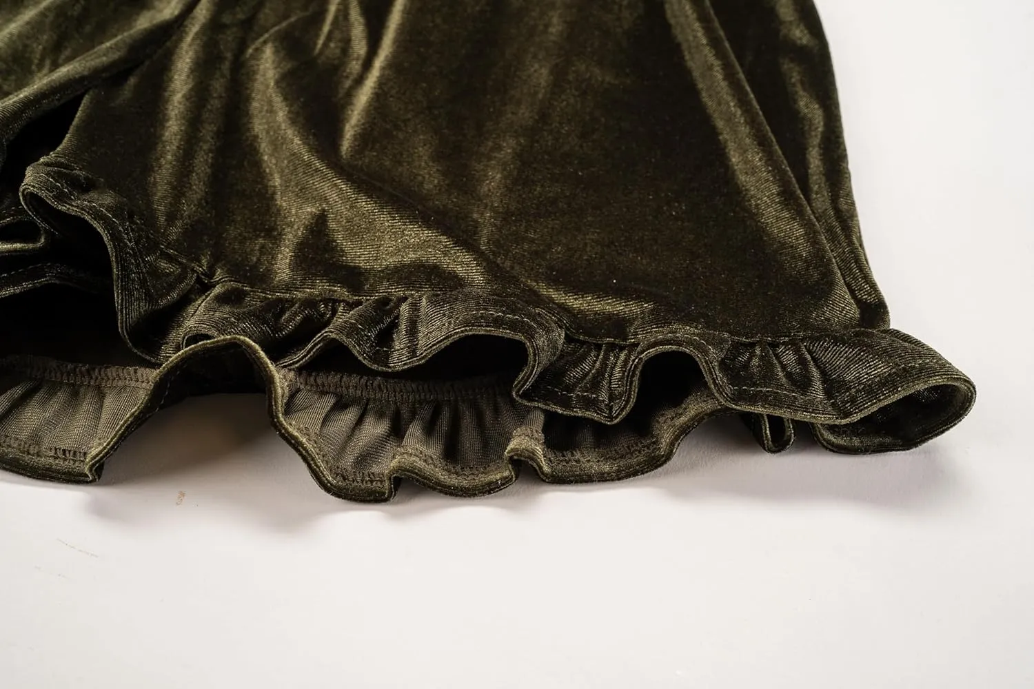 Violet and Brooks Womens Velvet Ruffle Short