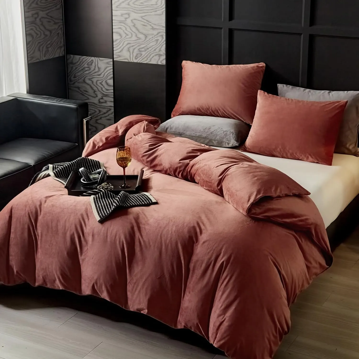 WARMDERN Blush Pink Velvet Duvet Cover Queen Size Flannel Duvet Cover Bedding Sets, 3pcs Ultra Soft Luxury Textured Modern Crystal Velvet Duvet Covers with Zipper Closure(Blush Pink, Queen)