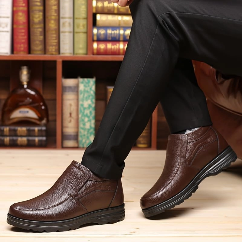Winter Outdoor Light Warm Hiking Shoes, Plus Velvet and Thickened Men's high top Snow Boots