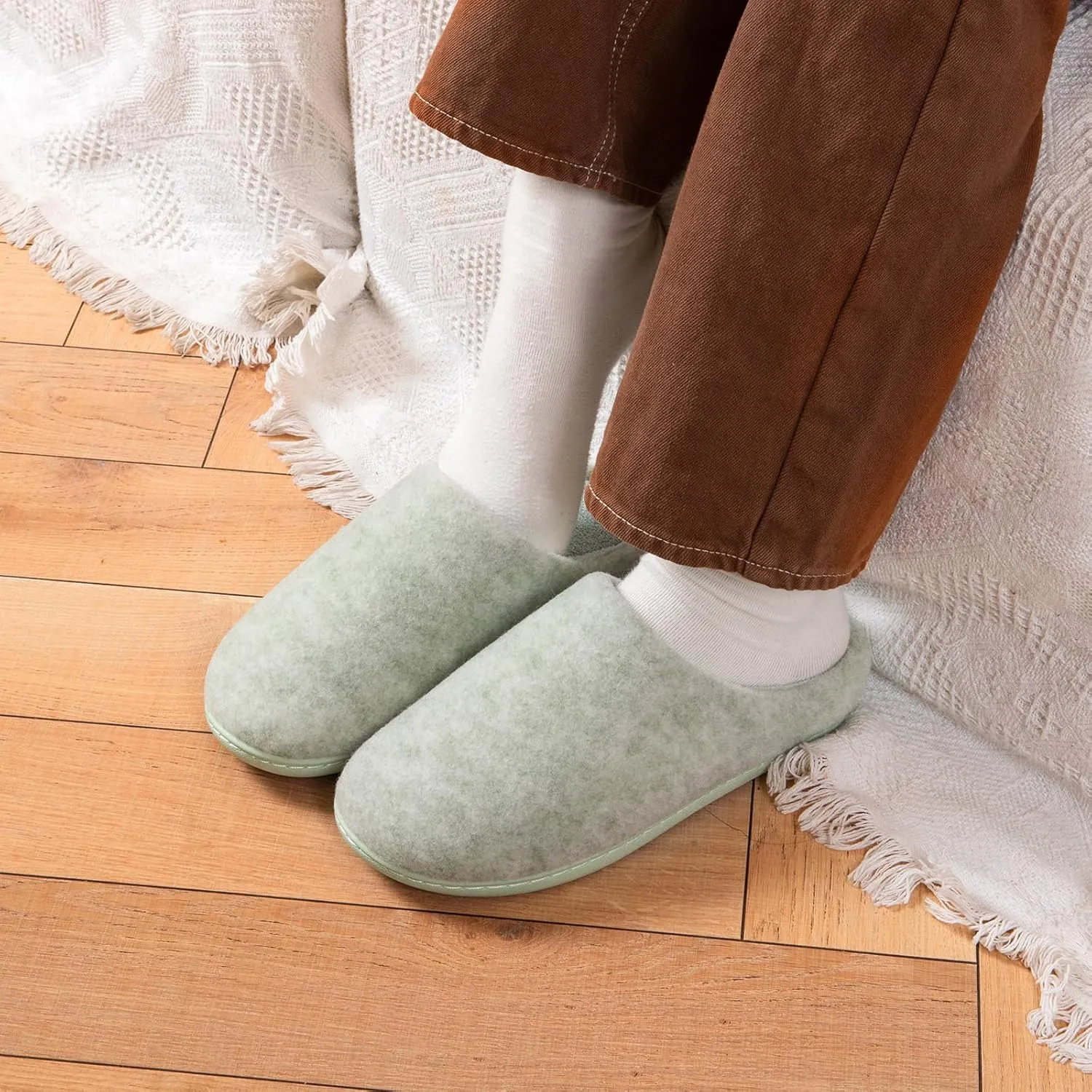 Women & Men's Hige Resilience Foam Slippers - Indoor Cozy House Slip-on with Two Pairs of Replaceable Insoles Shoes