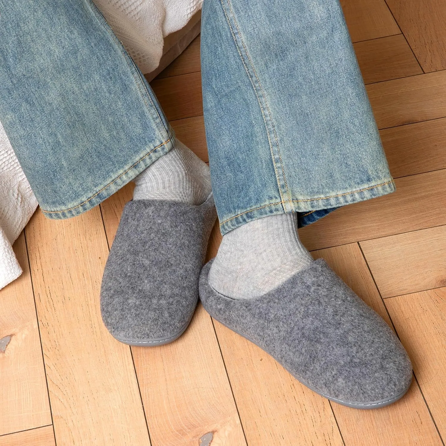 Women & Men's Hige Resilience Foam Slippers - Indoor Cozy House Slip-on with Two Pairs of Replaceable Insoles Shoes