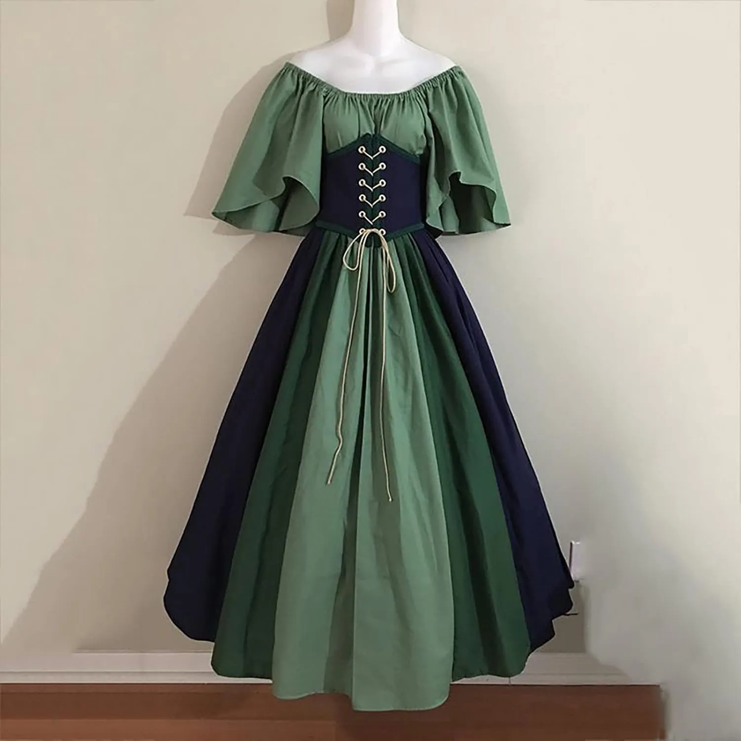 Women's Halloween Costume Renaissance Medieval Gothic Clothes Vampire Cloak with Hood Long Sleeve Victorian Cosplay